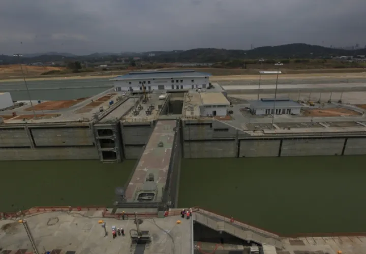 Desde junio de 2015  se llevan a cabo las pruebas en los trabajos de ampliación del Canal de Panamá