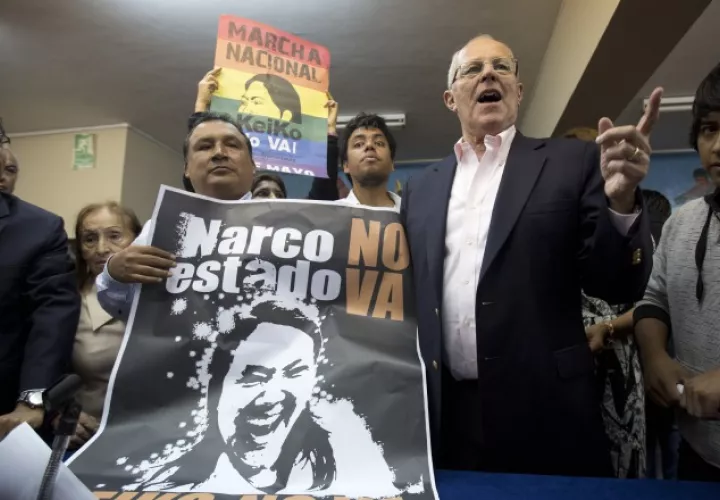 Varios facciones políticas han señalado que es necesario cerrar filas y apoyan a PPK /Foto AP
