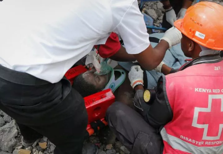 Mujer rescatada. Foto/ AP