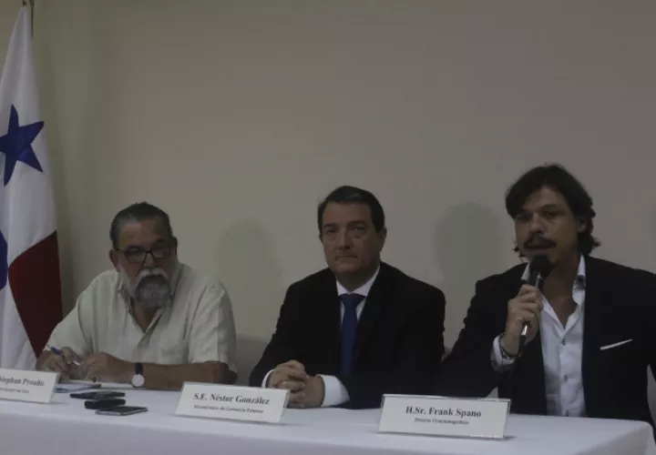 Proaño manifestó que las películas nacionales son desalojadas por distribuidores internacionales. /Foto Jenny Acosta