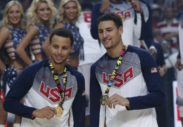 Stephen Curry (izq.) junto a Klay Thompson /Foto AP