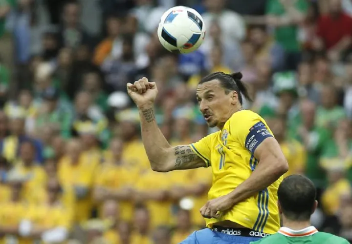 Zlatan Ibrahimovic anotó el gol del empate para Suecia. /Foto AP
