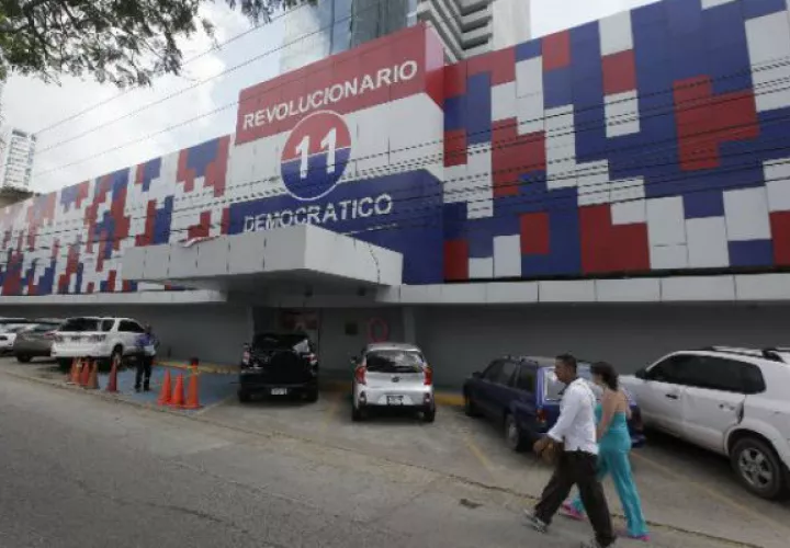 El PRD vive una fuerte división a lo interno 