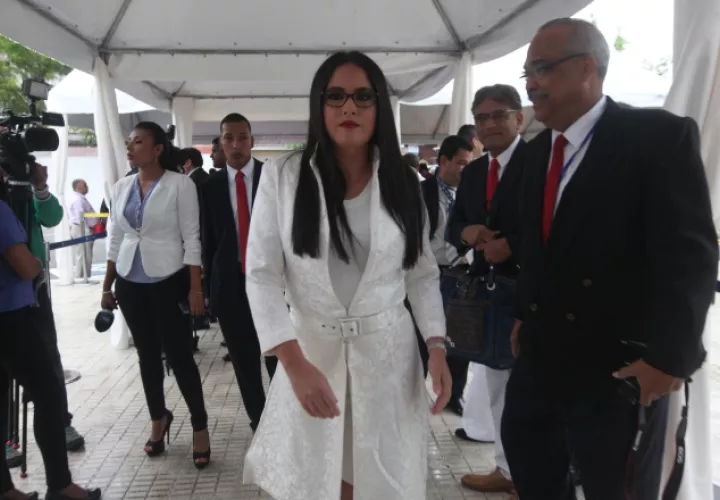 A la diputada le correspondió postular a su copartidario Jaime Pedrol, para la presidencia de la Asamblea, no sin antes, dar un fuerte discurso contra el gobierno de Juan Carlos Varela y los disidentes de su partido político. /Foto Edwin González
