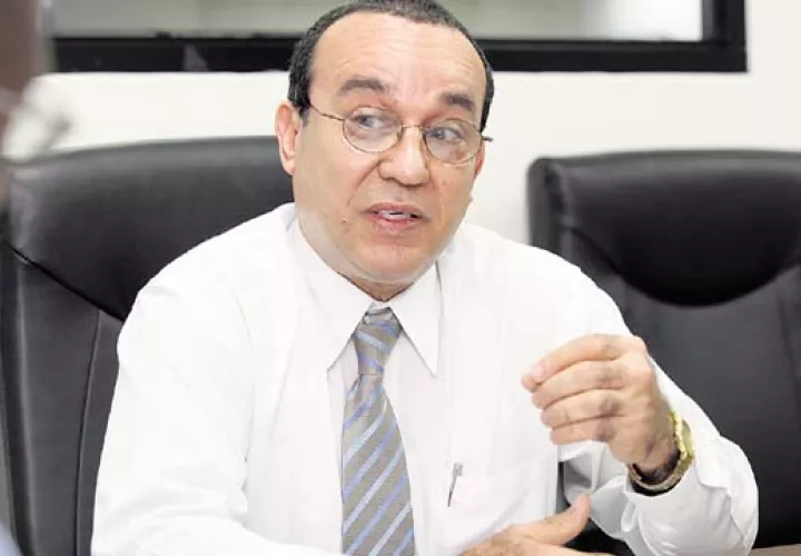 Rector electo de la Universidad de Panamá, Eduardo Flores 