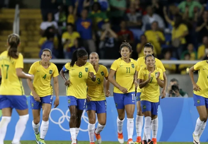 El elenco brasileño quiere ganar la medalla de oro en su feudo. /Foto AP