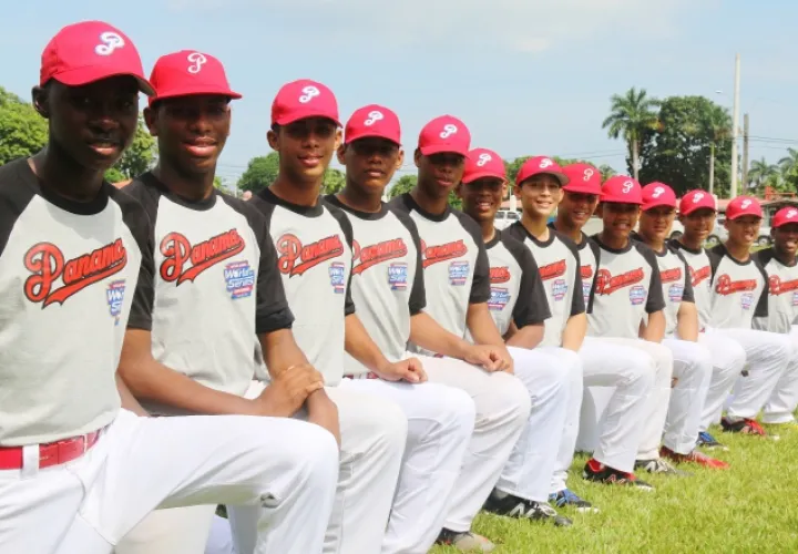 Los jugadores recibirán hoy el uniforme oficial. /Foto Cortesía