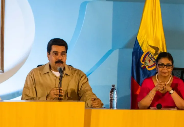 Nicolás Maduro y Delcy Rodríguez. /Foto EFE