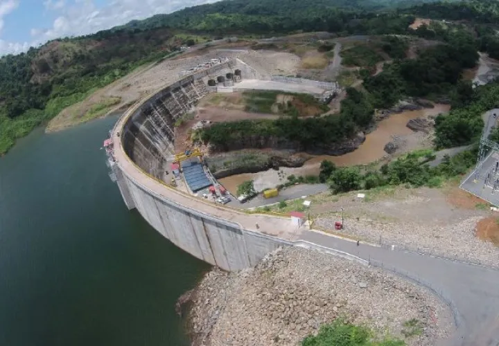 El proyecto hidroeléctrico representa una inversión de más de 100 millones de dólares, bajo financiamiento de algunos bancos internacionales. /Foto Archivo