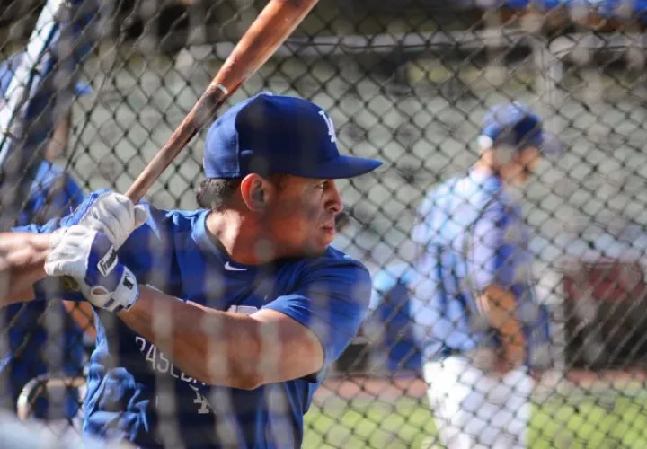Ruiz en la práctica de bateo /Foto @Dodgers