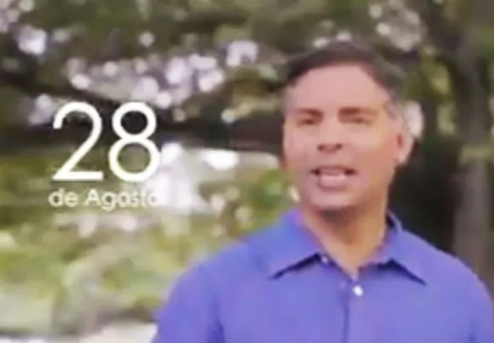 En el video afirma que tiene 22 años de inscrito, lo cual es falso.