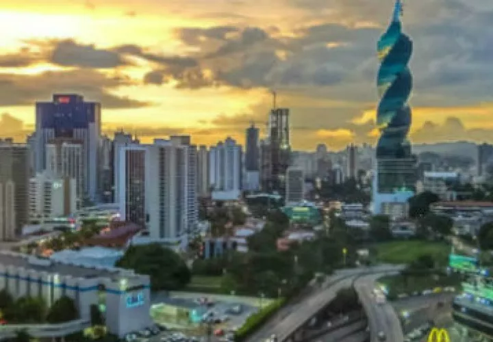 El sector logístico representa el 35% del Producto Interior Bruto de Panamá (PIB) del país/Archivo.