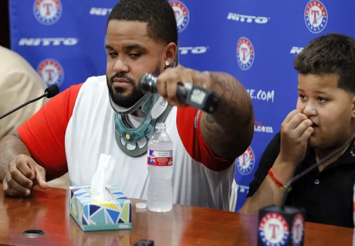 Fielder se operó el 29 de julio por una hernia en el cuello. Foto/AP