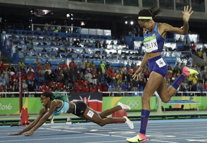 Miller cerró la vuelta a la pista en 49.44, el mejor registro de su vida. Foto/AP
