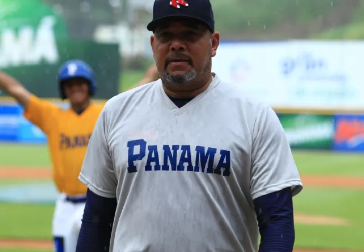 Carlos Madonado durante el entrenamiento en el Rod Carew. /Foto Anayansi Gamez