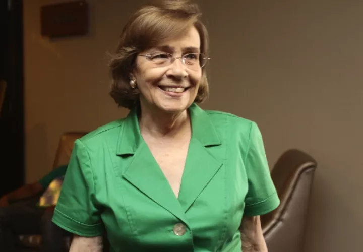 Teresita Yániz de Arias: La justicia tiene que aplicarse de manera igual para todos, porque  lo que va sucediendo es que todo mundo piensa que lo ancho es para unos y para los otros es lo más angosto. 