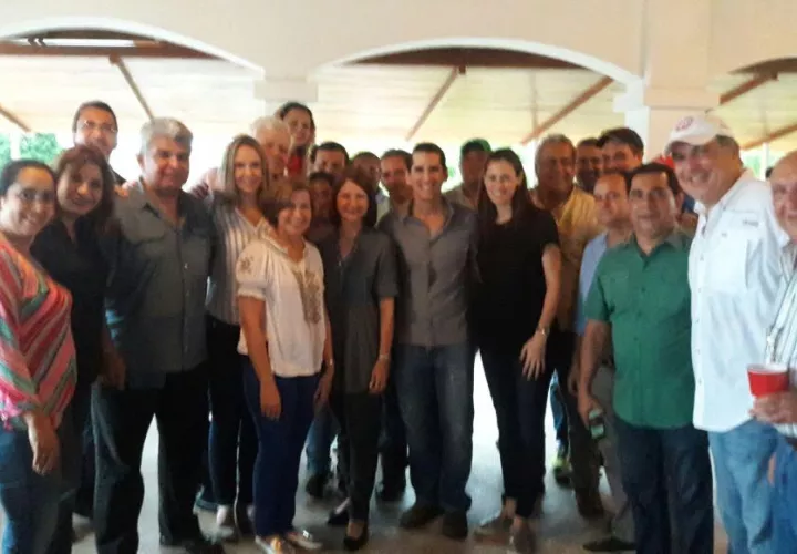 Dirigentes se reunieron ayer en Soná, Veraguas. Foto Cortesía