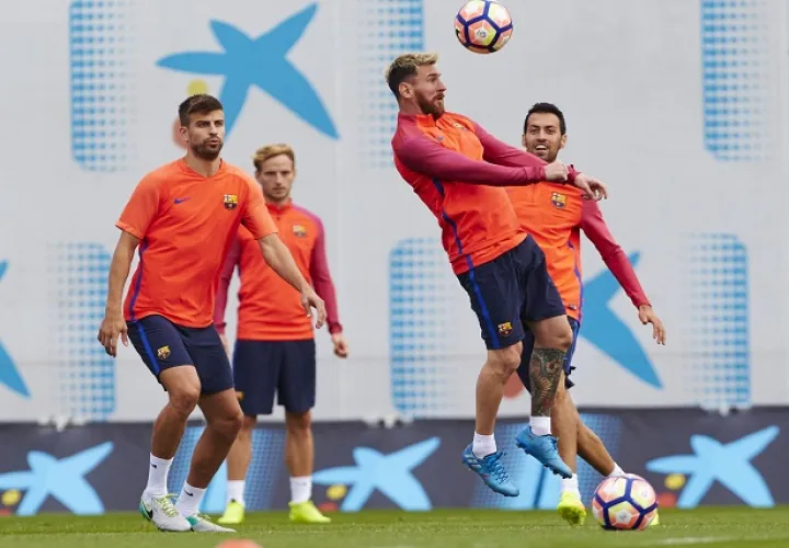 Los jugadores en un entrenamiento. Foto/EFE