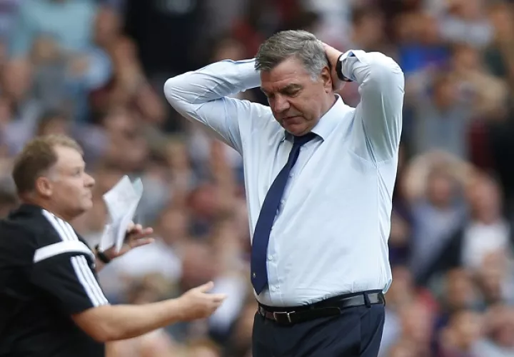 Allardyce tenía 67 días en el cargo. Foto/AP
