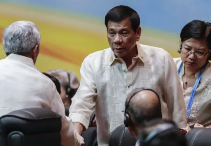 El presidente de Filipinas, Rodrigo Duterte (c). Foto: EFE/Archivo
