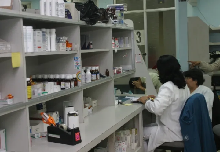 Panameños pagan más dinero por sus medicamentos. Archivo