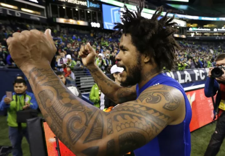 Román Torres celebra el triunfo sobre Sporting Kansas City. /Foto AP