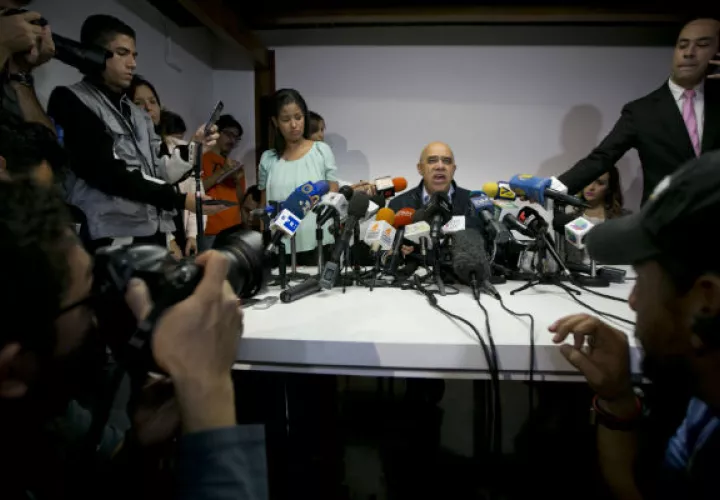Jesús Torrealba, secretario general ejecutivo de la MUD, afirmó que el oficialismo no quiere medirse electoralmente porque "no tiene los votos para ganar ni el referéndum. FOTO/AP