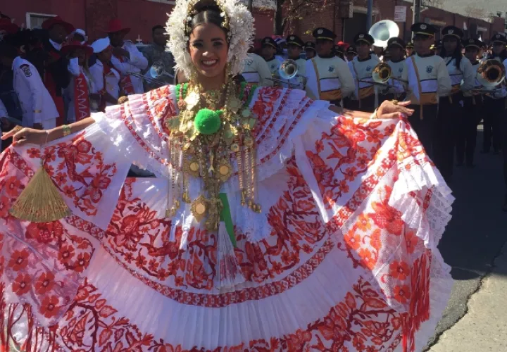Gracias a su amor por las costumbres de nuestro país,  fue invitada a una presentación folclórica el año pasado -en octubre -para el desfile de la hispanidad en Nueva York, Estados Unidos. 