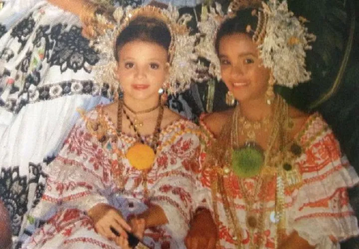 Esta jovencita  fue dama  del Festival de la Pollera en los años 2011 y 2014.  Dama del Carnaval de Calle Abajo de Ocú en  2005 y dama del Carnaval de Calle Abajo de Montijo en los años 2007 y 2009. 