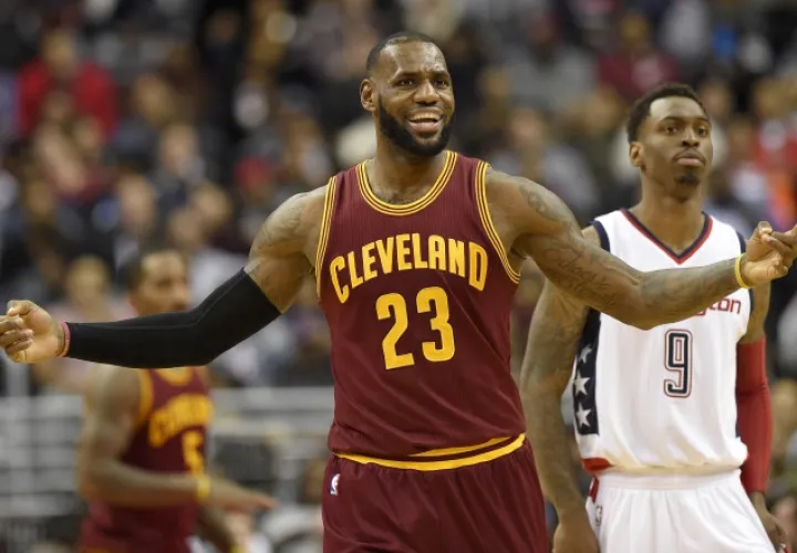 James vuelve a brillar