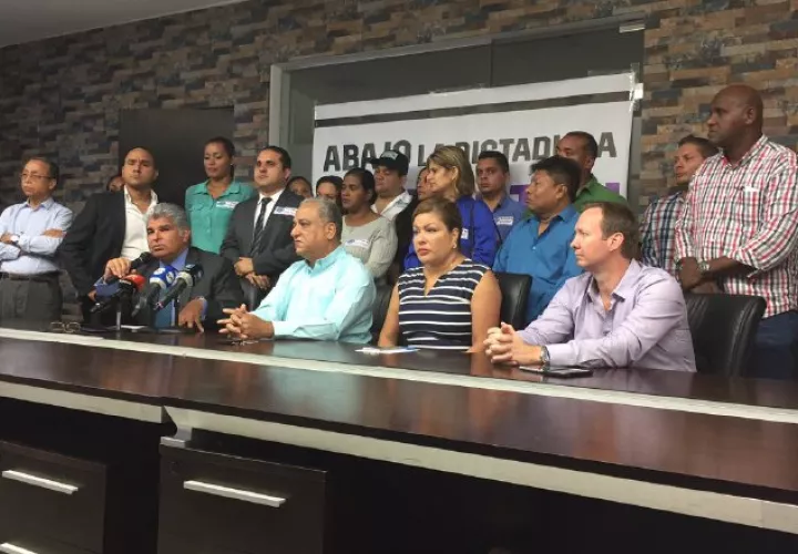 Dirigentes del CD anuncian protestas para el martes 13 de diciembre.
