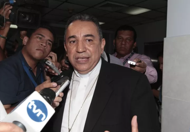 El obispo también instó a la ciudadanía a realizar un cambio interno para exigirles cambios a otros. Archivo