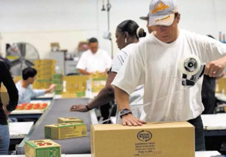 Industriales preocupados ante la pérdida de empleos en el sector
