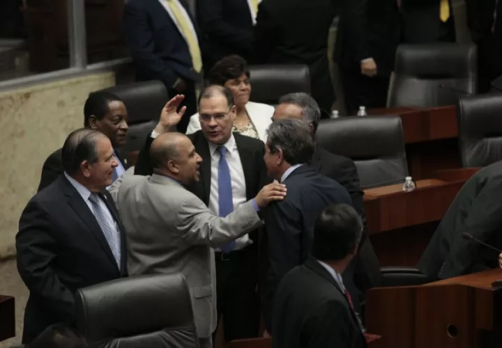 Denuncian que modificaciones a reformas permiten clientelismo. Archivo