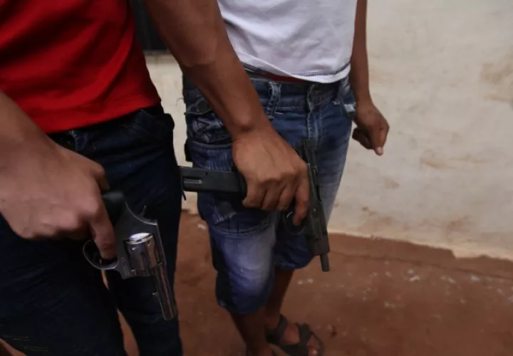 Los importadores no están de acuerdo con la restricción de armas en el país. Edwin González