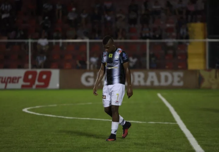 Roanaldo Córdoba no estará en la gira de la Sub-20. Anyansi Gamez