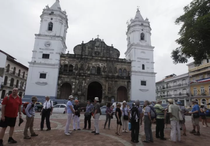 La entrada de turistas entre enero y octubre de 2016 alcanzó más de 2 millones. Archivo