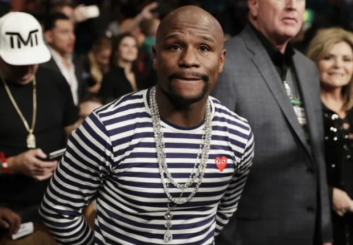 Floyd Mayweather Jr. tiene marca de 49-0. EFE