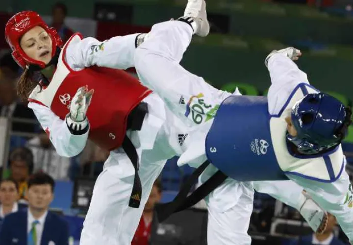 La taekwondista panameña Carolena Cartens es una de las atletas que se alista para estar en los próximos Juegos Olímpicos en Tokio, Japón, en el 2020. /Foto EFE