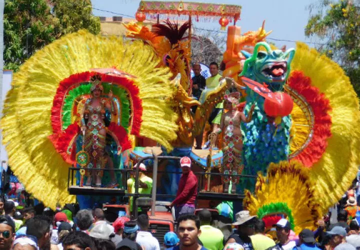 Ayira Gisselle, reina de Calle Abajo Tableño. 