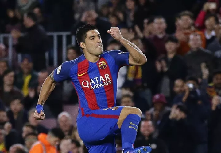El uruguayo Luis Suárez marcó uno de los tantos del Barcelona frente al Sporting Gijón. /Foto AP