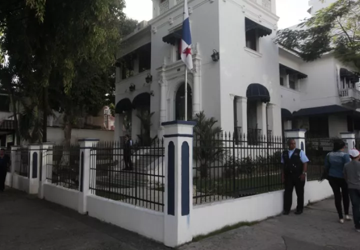 La procuradora Kenia Porcell ha sido acusada por la oposición de responder al Órgano Ejecutivo. /Foto Archivo