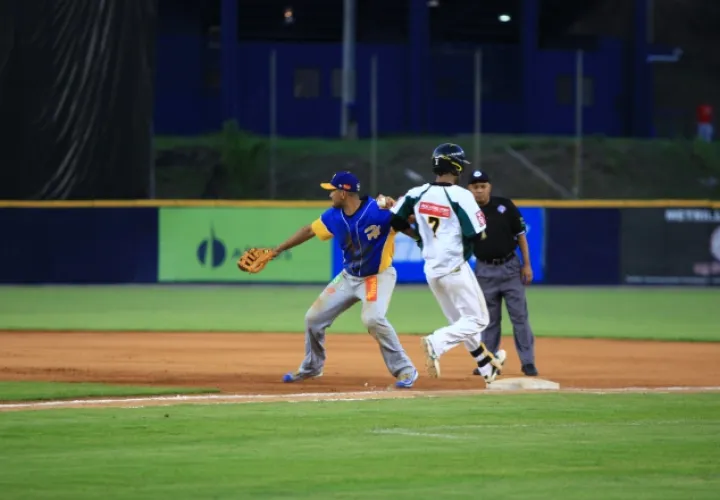 Herrera, con 16 coronas, es uno de los equipos más ganadores en el nivel mayor, por eso no es  de extrañar que esta cifra llegara rápido. /Foto Anyansi Gamez