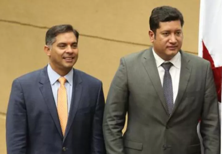Diputados panameñistas que se han dedicado a intimidar al Grupo Epasa, tras reportajes emitidos. /Foto Archivo 