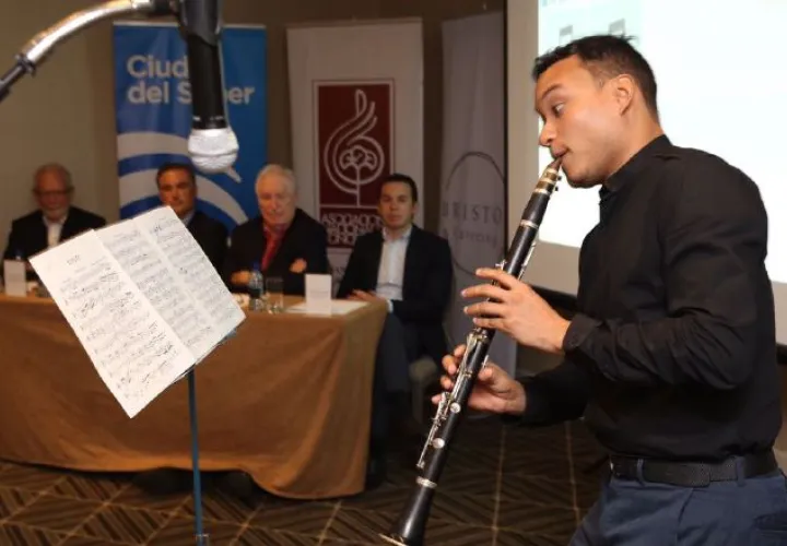 Deleitó. Alexis Fong Castillo, excampista y tallerista de la Anc.