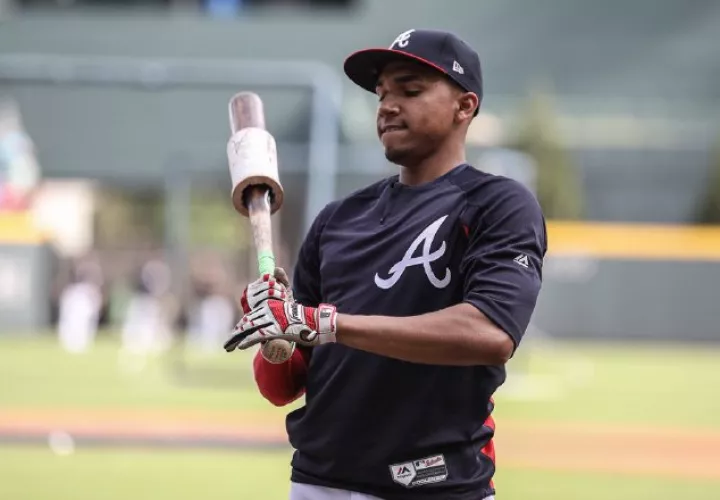 Johan Camargo tiene promedio de .333, al sonar un "hit" en tres turnos. /Foto Tomado de @LosBravos