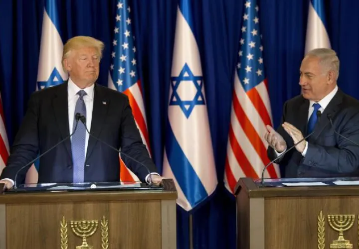 El presidente estadounidense Donald Trump (i) y el primer ministro israelí Benjamin Netanyahu. /Foto EFE