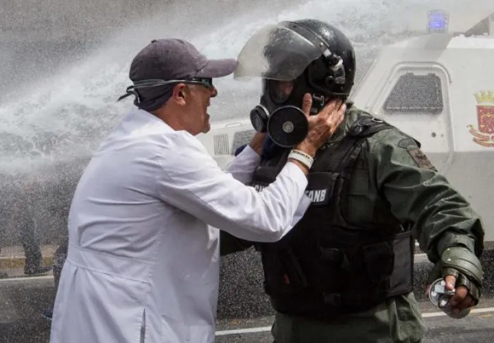 Fuerte discusión. /Foto EFE