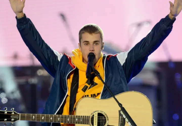 Justin Bieber brindó un acústico. ¡Hermoso!