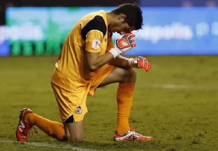 Penedo fue figura ante Costa Rica. Foto/AP